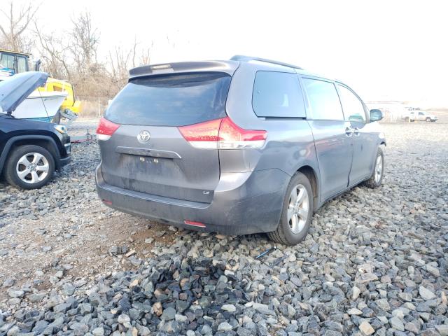 Photo 3 VIN: 5TDKK3DC8CS185604 - TOYOTA SIENNA LE 