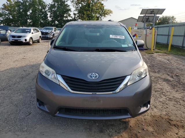 Photo 4 VIN: 5TDKK3DC8CS190544 - TOYOTA SIENNA LE 