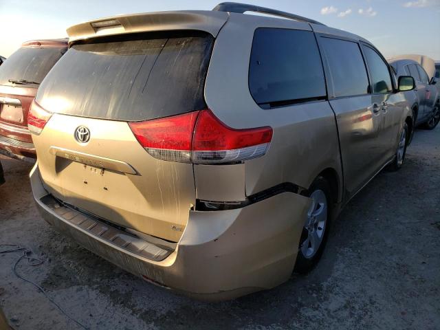 Photo 3 VIN: 5TDKK3DC8CS207102 - TOYOTA SIENNA LE 