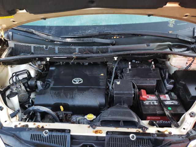 Photo 6 VIN: 5TDKK3DC8CS207102 - TOYOTA SIENNA LE 