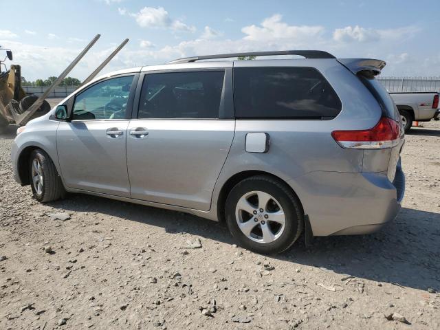 Photo 1 VIN: 5TDKK3DC8CS208301 - TOYOTA SIENNA LE 