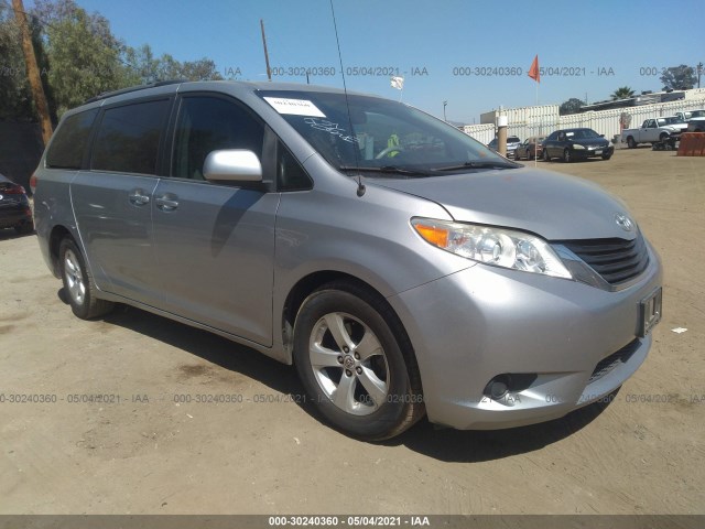 Photo 0 VIN: 5TDKK3DC8CS230718 - TOYOTA SIENNA 