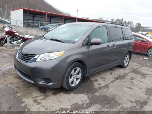 Photo 1 VIN: 5TDKK3DC8CS233652 - TOYOTA SIENNA 