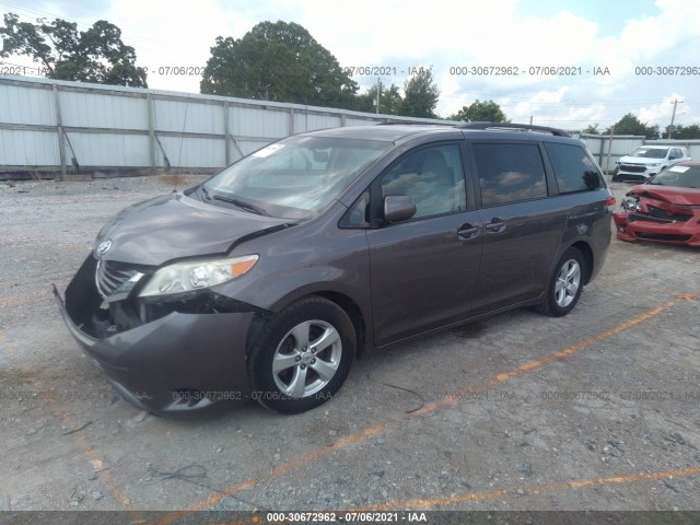 Photo 1 VIN: 5TDKK3DC8CS247955 - TOYOTA SIENNA 