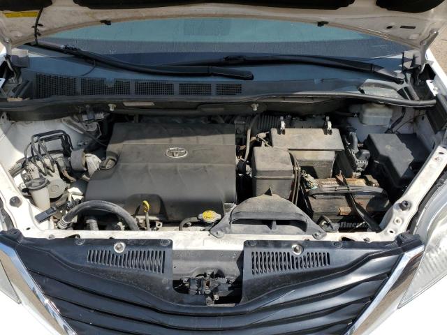 Photo 11 VIN: 5TDKK3DC8CS277585 - TOYOTA SIENNA LE 