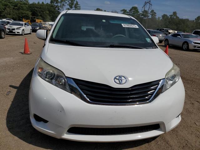 Photo 4 VIN: 5TDKK3DC8CS277585 - TOYOTA SIENNA LE 