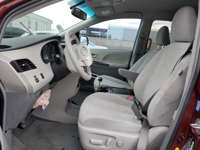 Photo 6 VIN: 5TDKK3DC8CS277926 - TOYOTA SIENNA LE 