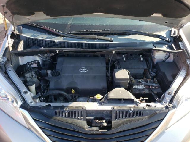 Photo 11 VIN: 5TDKK3DC8DS300929 - TOYOTA SIENNA LE 