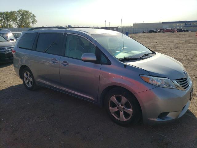 Photo 3 VIN: 5TDKK3DC8DS300929 - TOYOTA SIENNA LE 