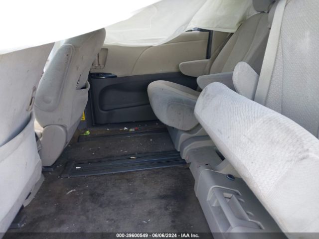 Photo 7 VIN: 5TDKK3DC8DS306777 - TOYOTA SIENNA 