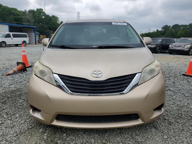 Photo 4 VIN: 5TDKK3DC8DS306911 - TOYOTA SIENNA LE 