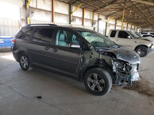 Photo 3 VIN: 5TDKK3DC8DS310117 - TOYOTA SIENNA LE 