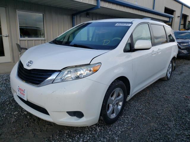 Photo 1 VIN: 5TDKK3DC8DS310263 - TOYOTA SIENNA LE 