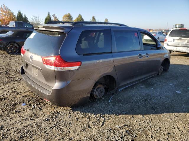 Photo 2 VIN: 5TDKK3DC8DS311980 - TOYOTA SIENNA LE 