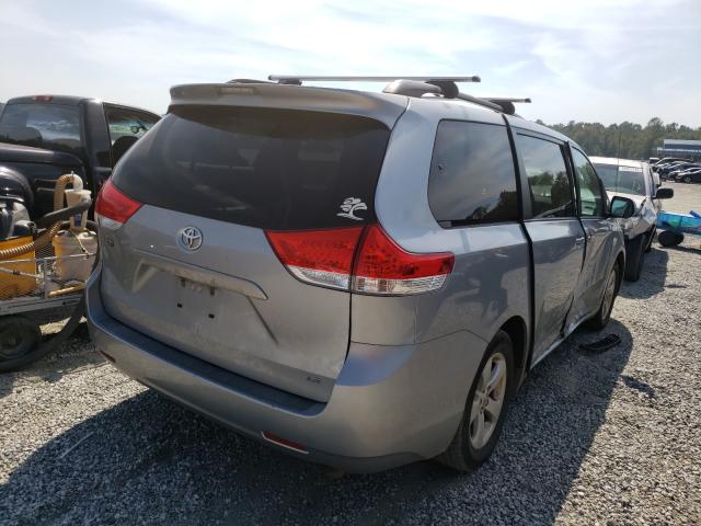 Photo 3 VIN: 5TDKK3DC8DS316211 - TOYOTA SIENNA LE 