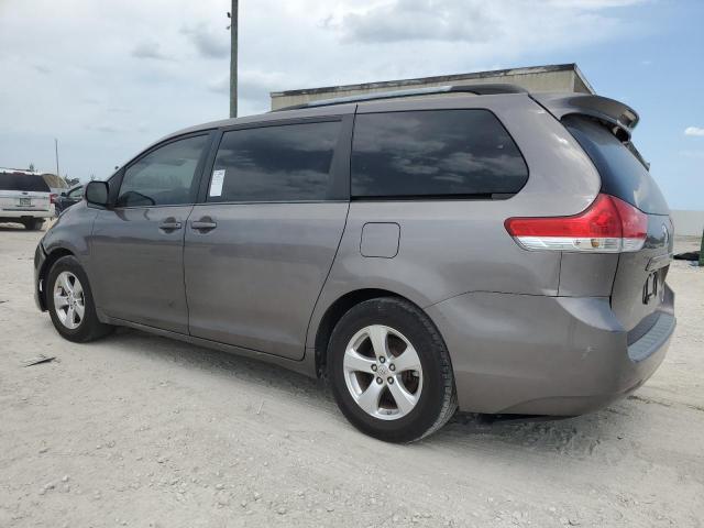 Photo 1 VIN: 5TDKK3DC8DS332246 - TOYOTA SIENNA LE 