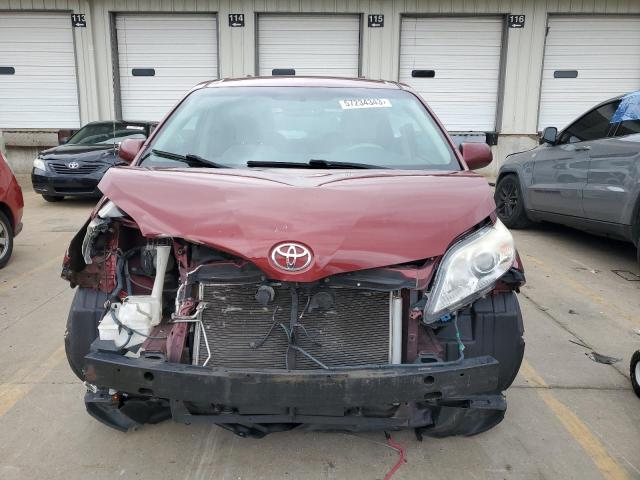 Photo 4 VIN: 5TDKK3DC8DS348317 - TOYOTA SIENNA LE 