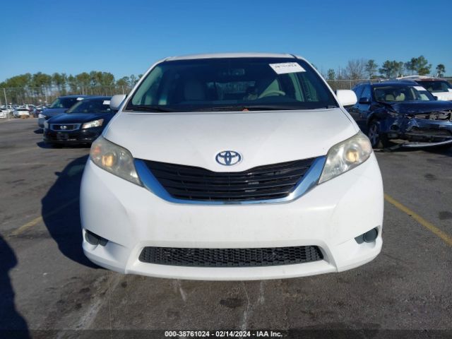 Photo 5 VIN: 5TDKK3DC8DS352559 - TOYOTA SIENNA 