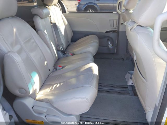 Photo 7 VIN: 5TDKK3DC8DS352559 - TOYOTA SIENNA 