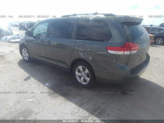 Photo 2 VIN: 5TDKK3DC8DS364825 - TOYOTA SIENNA 