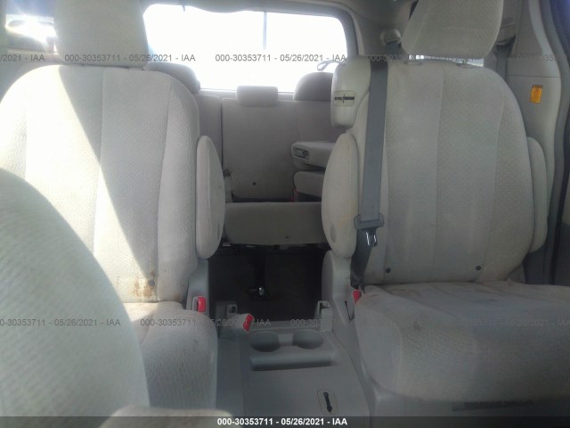 Photo 7 VIN: 5TDKK3DC8DS364825 - TOYOTA SIENNA 