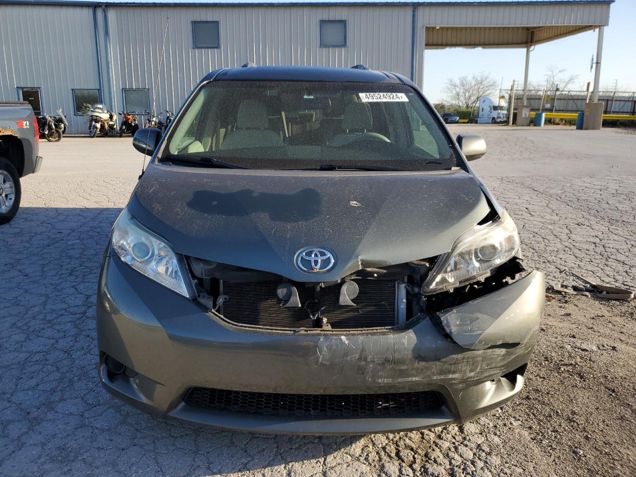 Photo 4 VIN: 5TDKK3DC8DS387117 - TOYOTA SIENNA 