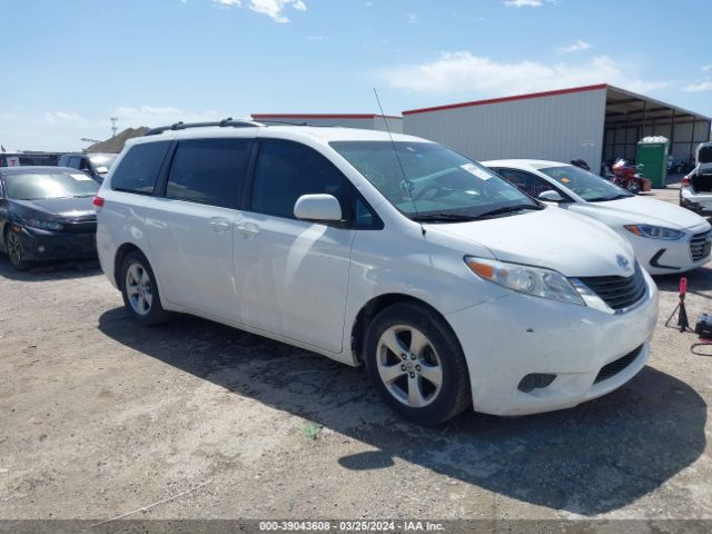 Photo 0 VIN: 5TDKK3DC8DS399011 - TOYOTA SIENNA 