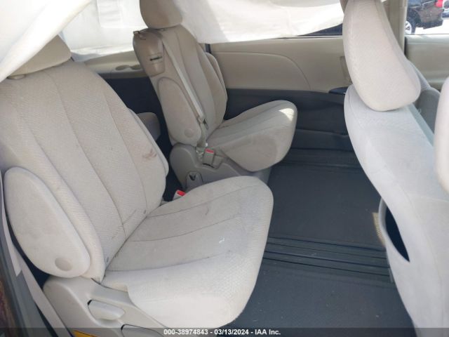 Photo 7 VIN: 5TDKK3DC8DS401839 - TOYOTA SIENNA 