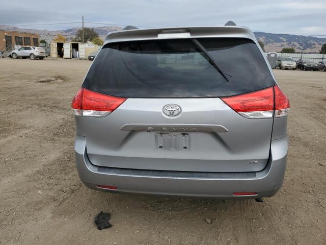 Photo 5 VIN: 5TDKK3DC8ES437256 - TOYOTA SIENNA LE 