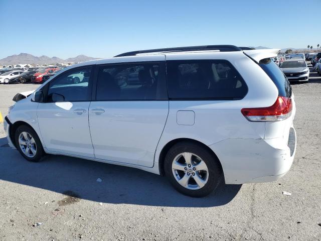 Photo 1 VIN: 5TDKK3DC8ES458799 - TOYOTA SIENNA LE 