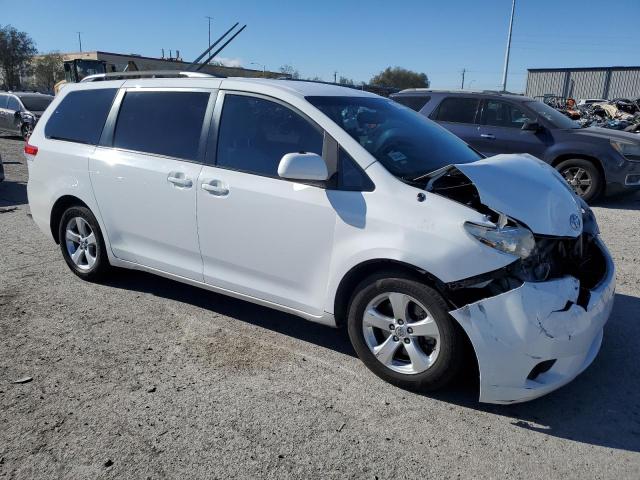 Photo 3 VIN: 5TDKK3DC8ES458799 - TOYOTA SIENNA LE 