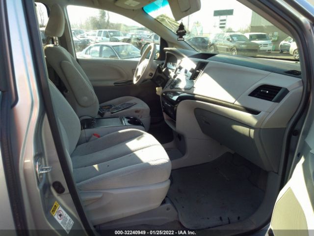 Photo 4 VIN: 5TDKK3DC8ES473528 - TOYOTA SIENNA 