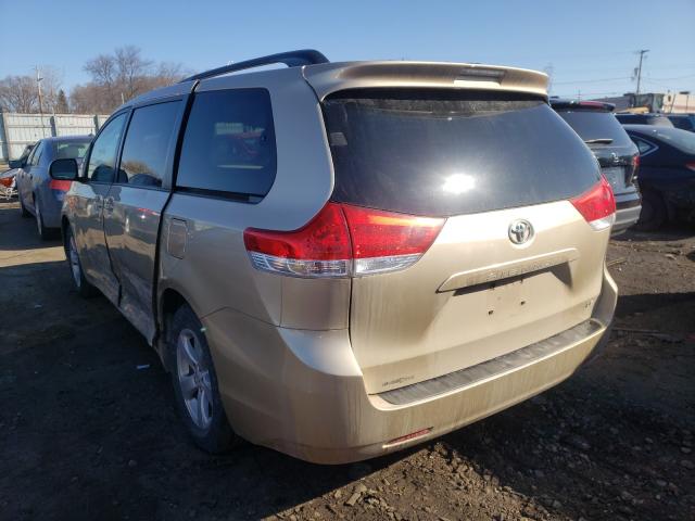 Photo 2 VIN: 5TDKK3DC8ES485016 - TOYOTA SIENNA LE 