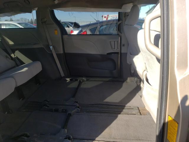 Photo 5 VIN: 5TDKK3DC8ES485016 - TOYOTA SIENNA LE 