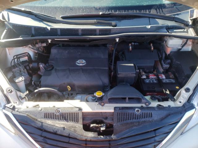 Photo 6 VIN: 5TDKK3DC8ES485016 - TOYOTA SIENNA LE 