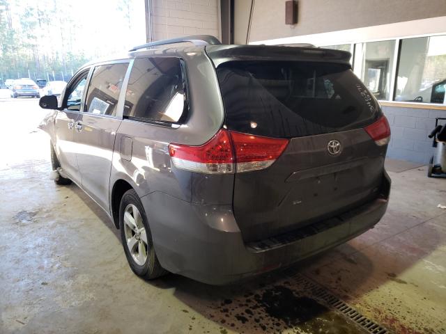 Photo 2 VIN: 5TDKK3DC8ES495089 - TOYOTA SIENNA LE 