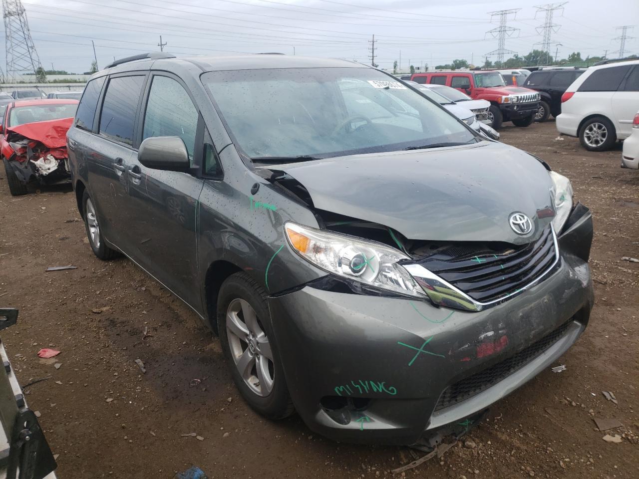 Photo 3 VIN: 5TDKK3DC8ES500372 - TOYOTA SIENNA 