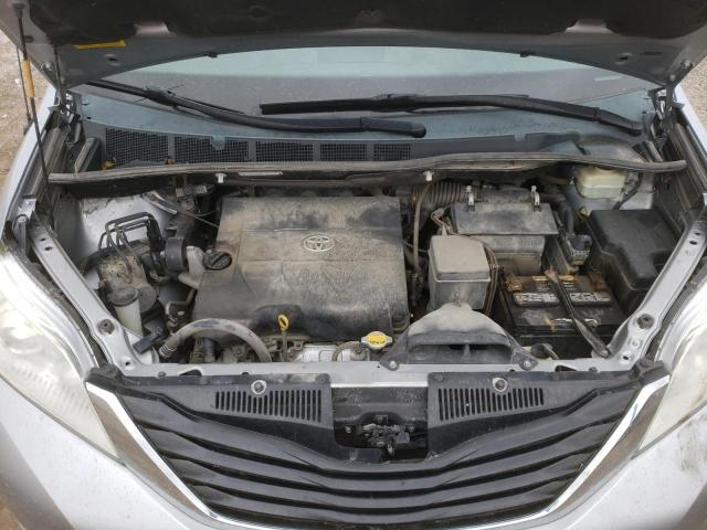 Photo 11 VIN: 5TDKK3DC8ES524302 - TOYOTA SIENNA LE 