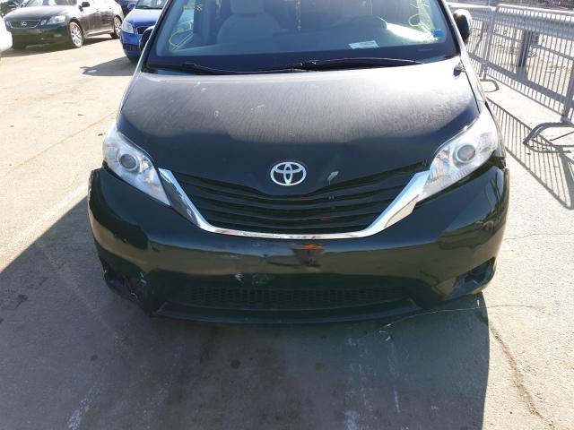 Photo 6 VIN: 5TDKK3DC8FS544163 - TOYOTA SIENNA LE 