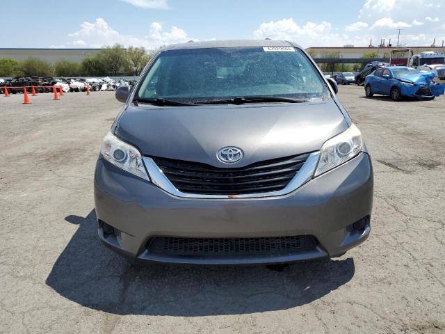 Photo 4 VIN: 5TDKK3DC8FS550724 - TOYOTA SIENNA LE 