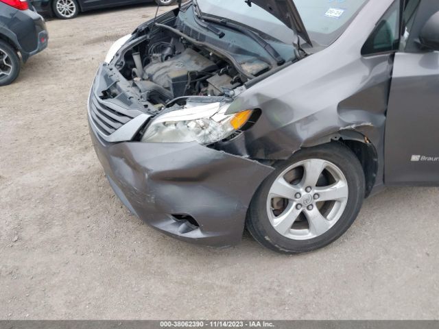 Photo 5 VIN: 5TDKK3DC8FS556538 - TOYOTA SIENNA 