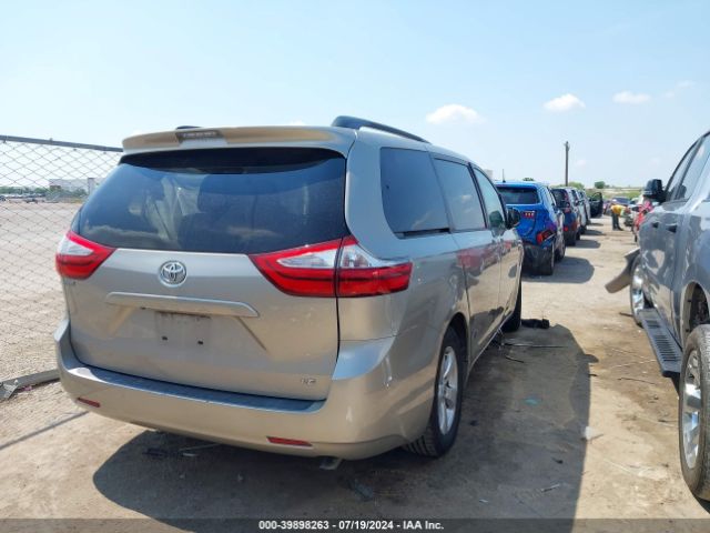 Photo 3 VIN: 5TDKK3DC8FS571301 - TOYOTA SIENNA 