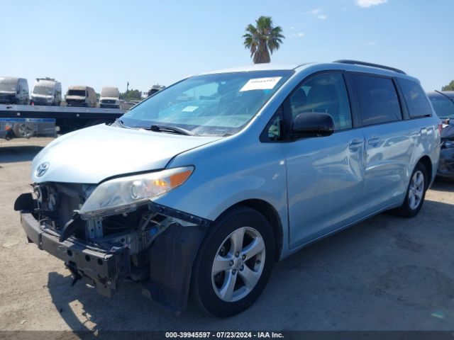 Photo 1 VIN: 5TDKK3DC8FS577745 - TOYOTA SIENNA 