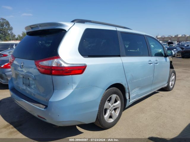 Photo 3 VIN: 5TDKK3DC8FS577745 - TOYOTA SIENNA 