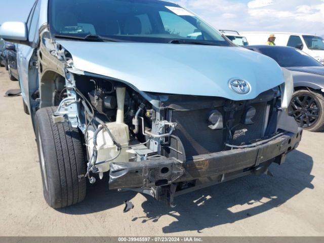 Photo 5 VIN: 5TDKK3DC8FS577745 - TOYOTA SIENNA 