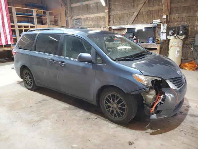 Photo 3 VIN: 5TDKK3DC8FS608699 - TOYOTA SIENNA LE 