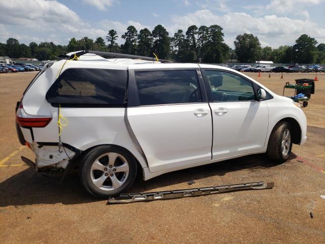 Photo 2 VIN: 5TDKK3DC8FS610629 - TOYOTA SIENNA LE 