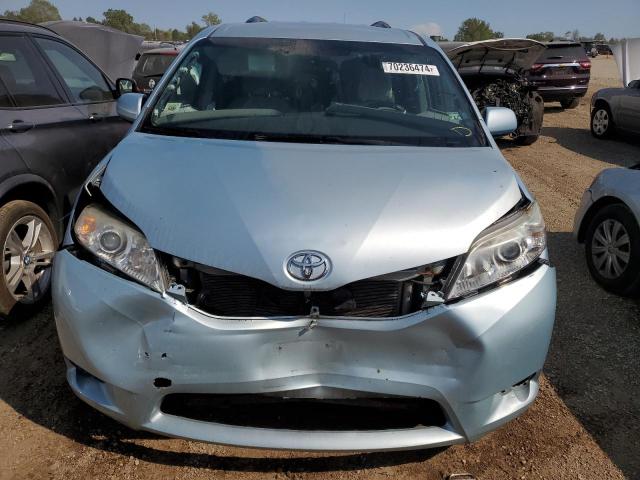 Photo 4 VIN: 5TDKK3DC8FS652038 - TOYOTA SIENNA LE 