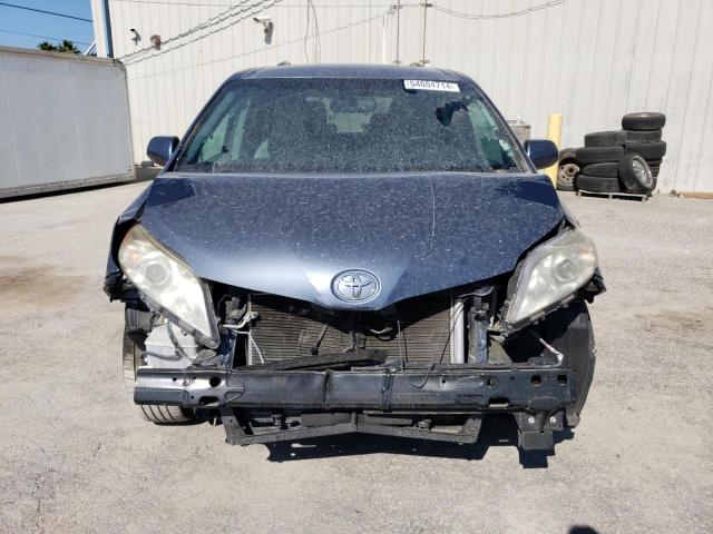 Photo 4 VIN: 5TDKK3DC8FS658115 - TOYOTA SIENNA LE 