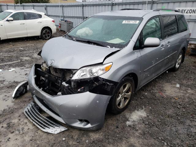 Photo 1 VIN: 5TDKK3DC8FS672368 - TOYOTA SIENNA LE 